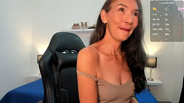 Emma Mendozaa online show from 02-09-26, 12:03