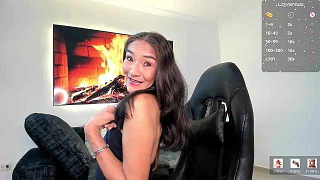 Emma Mendozaa online show from 07-07-26, 11:36