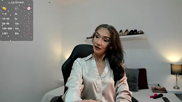 Emma Mendozaa online show from 05-15-26, 11:30