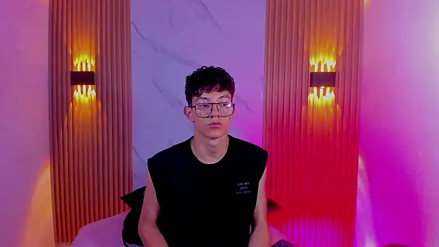 Christopher Hunter online show from 02-25-26, 07:47