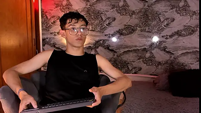 Christopher Hunter online show from 02-27-26, 07:24