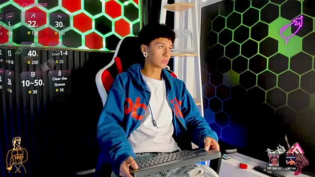 Snapshot of David_Banks_ chatting on 04-02-26, 12:34 David Banks online show from 04-02-26, 12:34