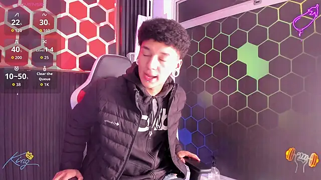 Snapshot of David_Banks_ chatting on 04-16-26, 12:39 David Banks online show from 04-16-26, 12:39