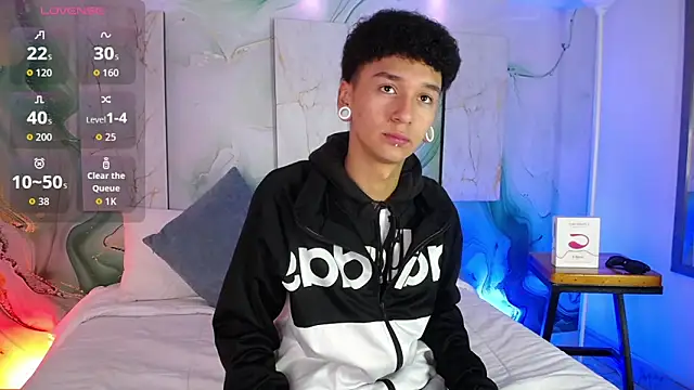 Snapshot of David_Banks_ chatting on 03-30-26, 12:28 David Banks online show from 03-30-26, 12:28