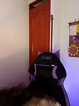 Snapshot of la_venuss chatting on 02-25-26, 12:44 la venuss online show from 02-25-26, 12:44