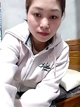 Snapshot of maimai1100 chatting on 02-12-26, 10:04 maimai1100 online show from 02-12-26, 10:04