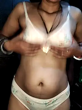 Pritu675 online show from 04-14-26, 05:07