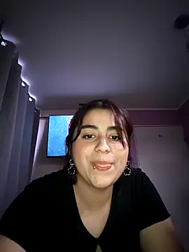 Snapshot of gissgirlll chatting on 02-10-26, 10:14 gissgirlll online show from 02-10-26, 10:14