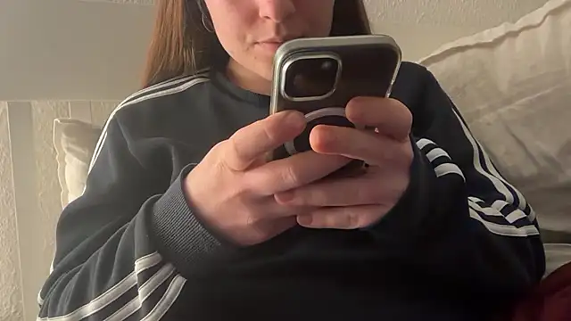 Lucyschickt online show from 02-26-26, 05:46