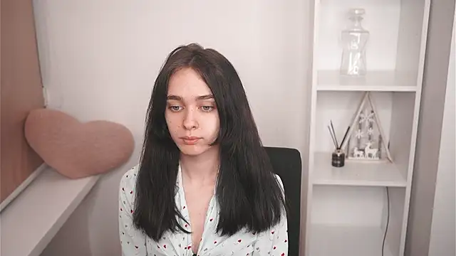 GinnyKittle online show from 02-17-26, 06:16