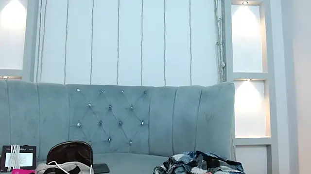 Lia Nova online show from 03-20-26, 08:21