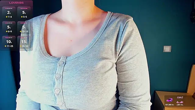 Snapshot of CrissyKales chatting on 02-13-26, 05:02 CrissyKales online show from 02-13-26, 05:02