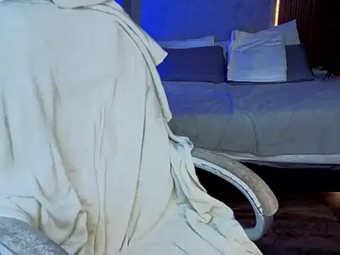 Snapshot of suggar_angel chatting on 02-28-26, 01:44 suggar angel online show from 02-28-26, 01:44