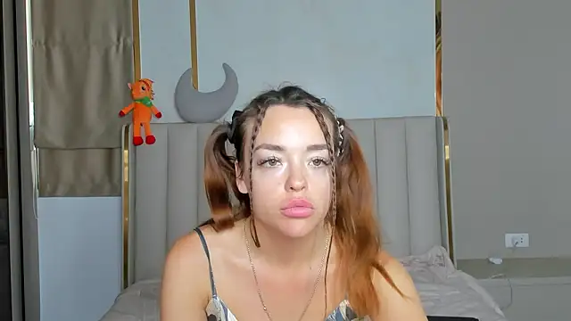 Snapshot of stellaa_quenn chatting on 02-03-26, 12:10 stellaa quenn online show from 02-03-26, 12:10