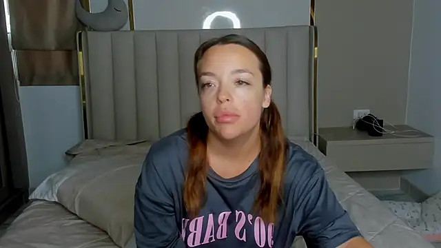 stellaa quenn online show from 04-10-26, 12:06