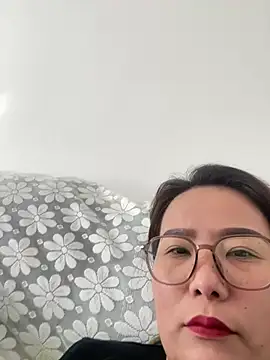 Youyou 12 online show from 02-07-26, 03:03