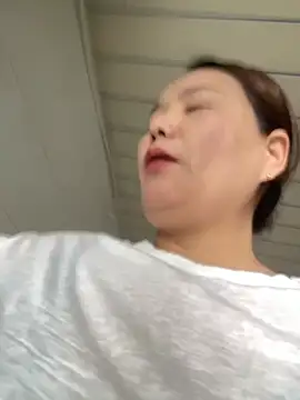 Youyou 12 online show from 03-05-26, 12:51