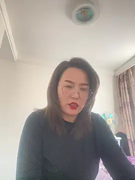 Youyou 12 online show from 02-03-26, 03:48