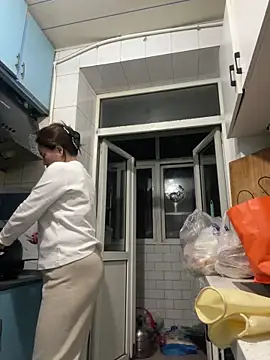 Youyou 12 online show from 03-23-26, 12:38