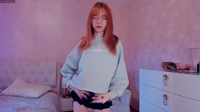 TarynPalek online show from 04-15-26, 08:09