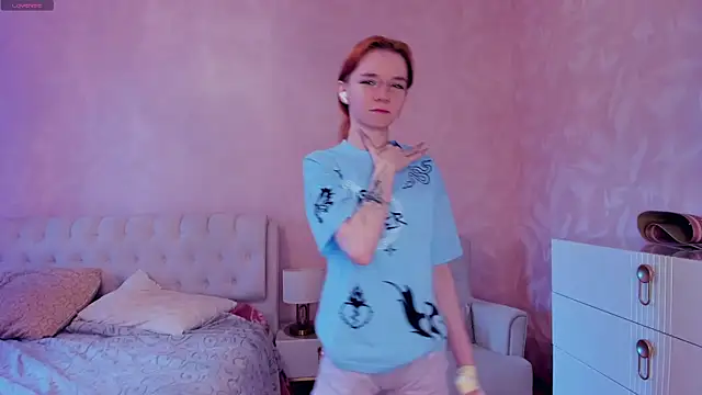 TarynPalek online show from 04-08-26, 07:43