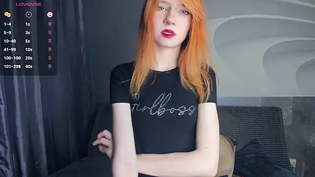 Snapshot of TarynPalek chatting on 06-12-26, 08:12 TarynPalek online show from 06-12-26, 08:12