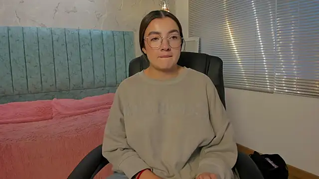 Tara Parker online show from 02-11-26, 12:16