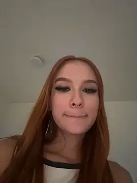 Snapshot of Sophie_K chatting on 03-16-26, 09:39 Sophie K online show from 03-16-26, 09:39