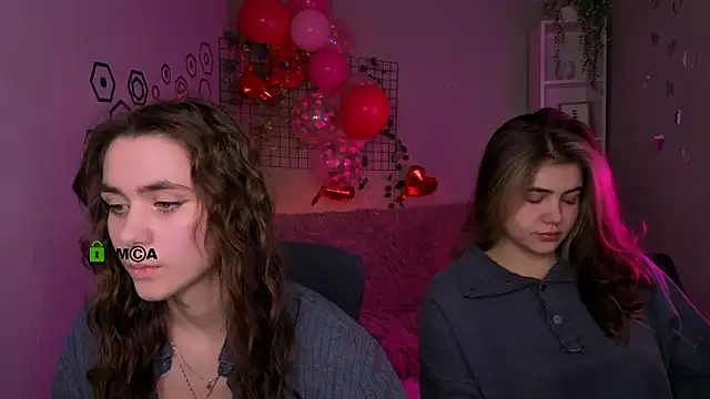 Snapshot of laurenmurrr chatting on 02-28-26, 11:10 laurenmurrr online show from 02-28-26, 11:10