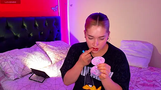 Snapshot of Arytits chatting on 02-19-26, 11:07 Arytits online show from 02-19-26, 11:07