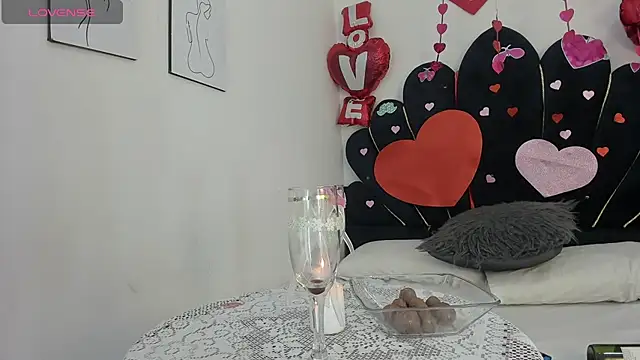 dahlialee online show from 02-14-26, 11:43