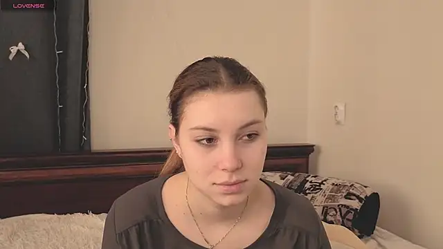 JadwigaTagliavia online show from 03-27-26, 09:10