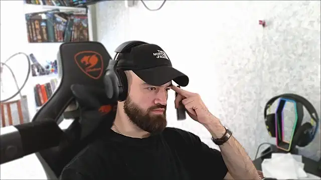  Mostly  online show from 03-04-26, 10:01