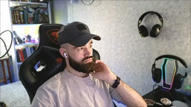  Mostly  online show from 03-11-26, 05:12