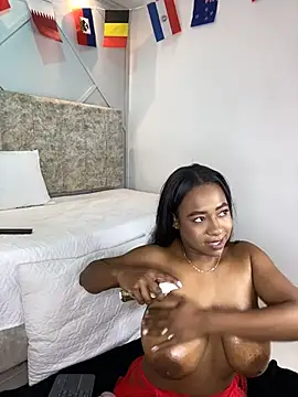 amara queen  online show from 06-24-26, 12:37