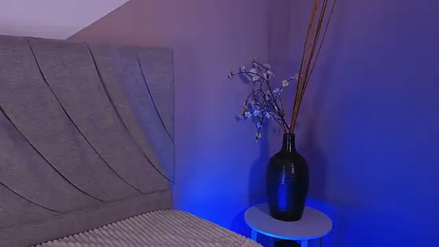 alaiaaddict online show from 03-31-26, 08:44