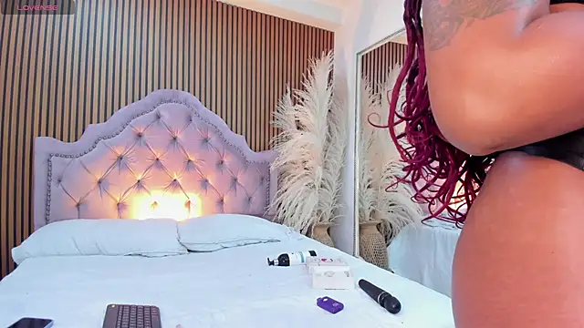 StacyMoon  online show from 02-17-26, 05:05