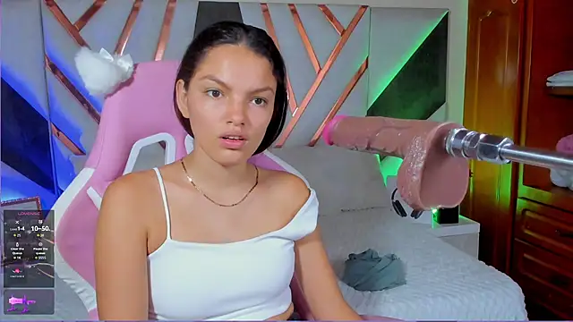 Snapshot of isa_kolins chatting on 03-01-26, 12:49 isa kolins online show from 03-01-26, 12:49