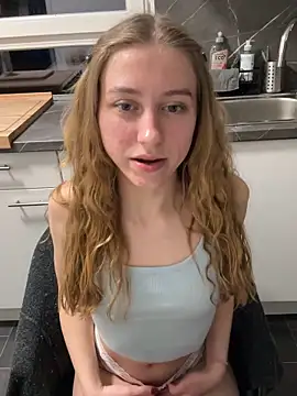 romyxxs online show from 03-07-26, 10:04