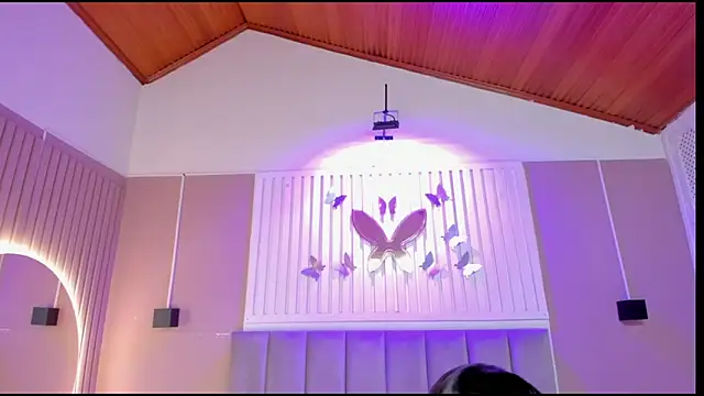  Kailythompson online show from 04-04-26, 07:31