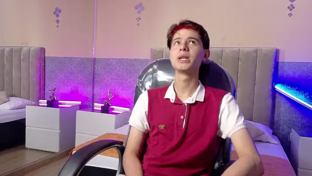 Derek Sinn online show from 04-03-26, 07:53