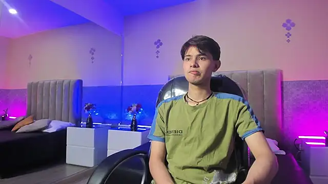 Derek Sinn online show from 03-29-26, 01:13