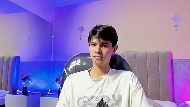 Derek Sinn online show from 03-24-26, 12:38