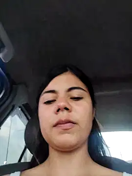 Snapshot of Roxan_King chatting on 02-13-26, 04:07 Roxan King online show from 02-13-26, 04:07