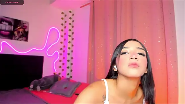 Snapshot of Scarlesth chatting on 03-02-26, 02:12 Scarlesth online show from 03-02-26, 02:12