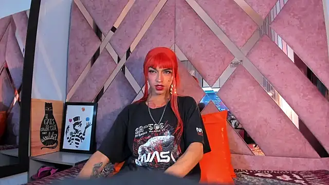 MeghanQueen   online show from 03-20-26, 04:46