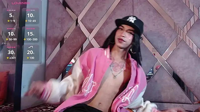 Snapshot of MeghanQueen__ chatting on 02-24-26, 06:03 MeghanQueen online show from 02-24-26, 06:03