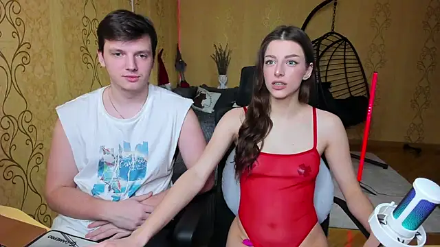 Snapshot of max496 chatting on 02-17-26, 07:33 max496 online show from 02-17-26, 07:33