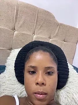 Snapshot of LIA_PARKERR chatting on 02-25-26, 02:12 LIA PARKERR online show from 02-25-26, 02:12