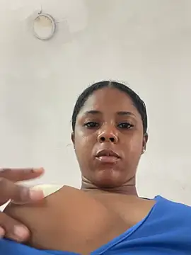 LIA PARKERR online show from 03-25-26, 03:44